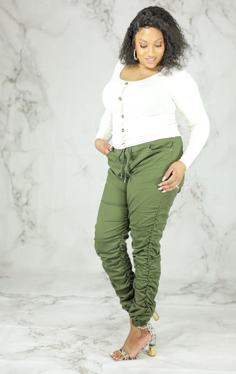 SIDE SCRUNCH JOGGERS (Olive Green) – The Monroe Label